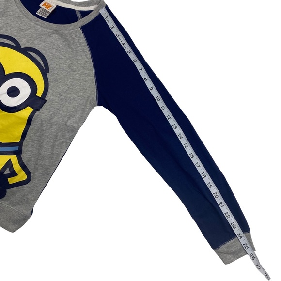 Despicable Me Minion 2 Piece Pajama Set - Size M - Picture 12 of 14